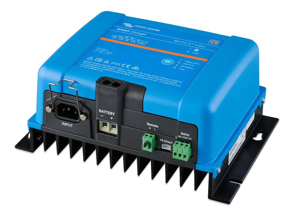 Smart IP43 Charger 36V 15A (1) 120-240V (left).webp